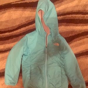 Girls North Face reversible jacket.  Size xs 6.